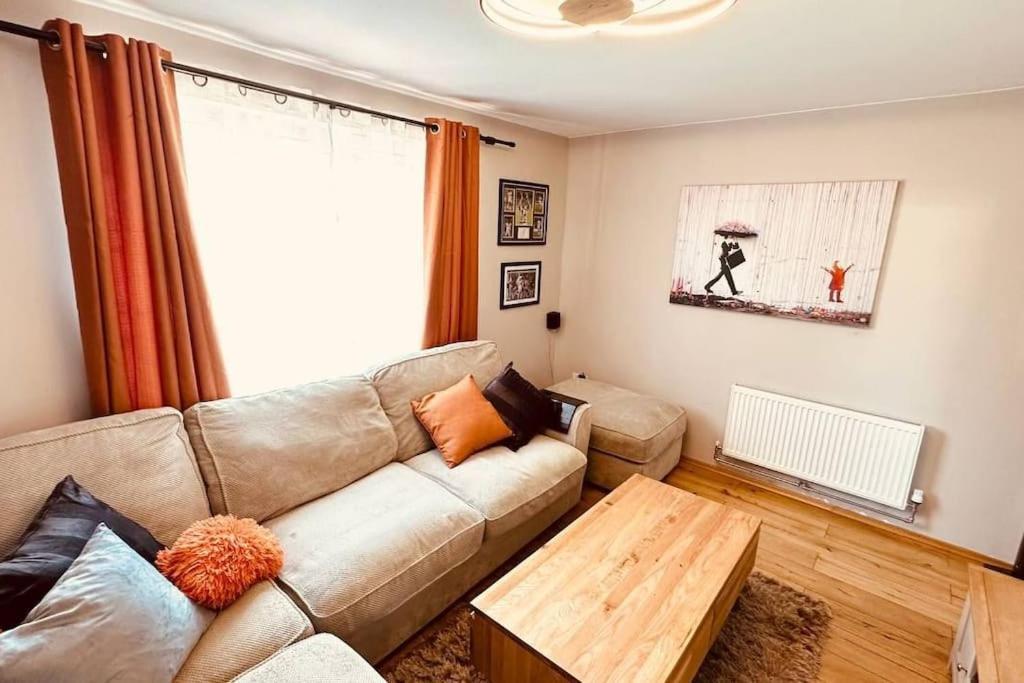 Stunning 3 Bed House Sleeps6 Villa Nottingham Dış mekan fotoğraf